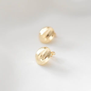Big Gold Earrings - 14k gold filled earrings, big studs, big earrings, large studs, dome earrings, light gold earrings |GFE00048