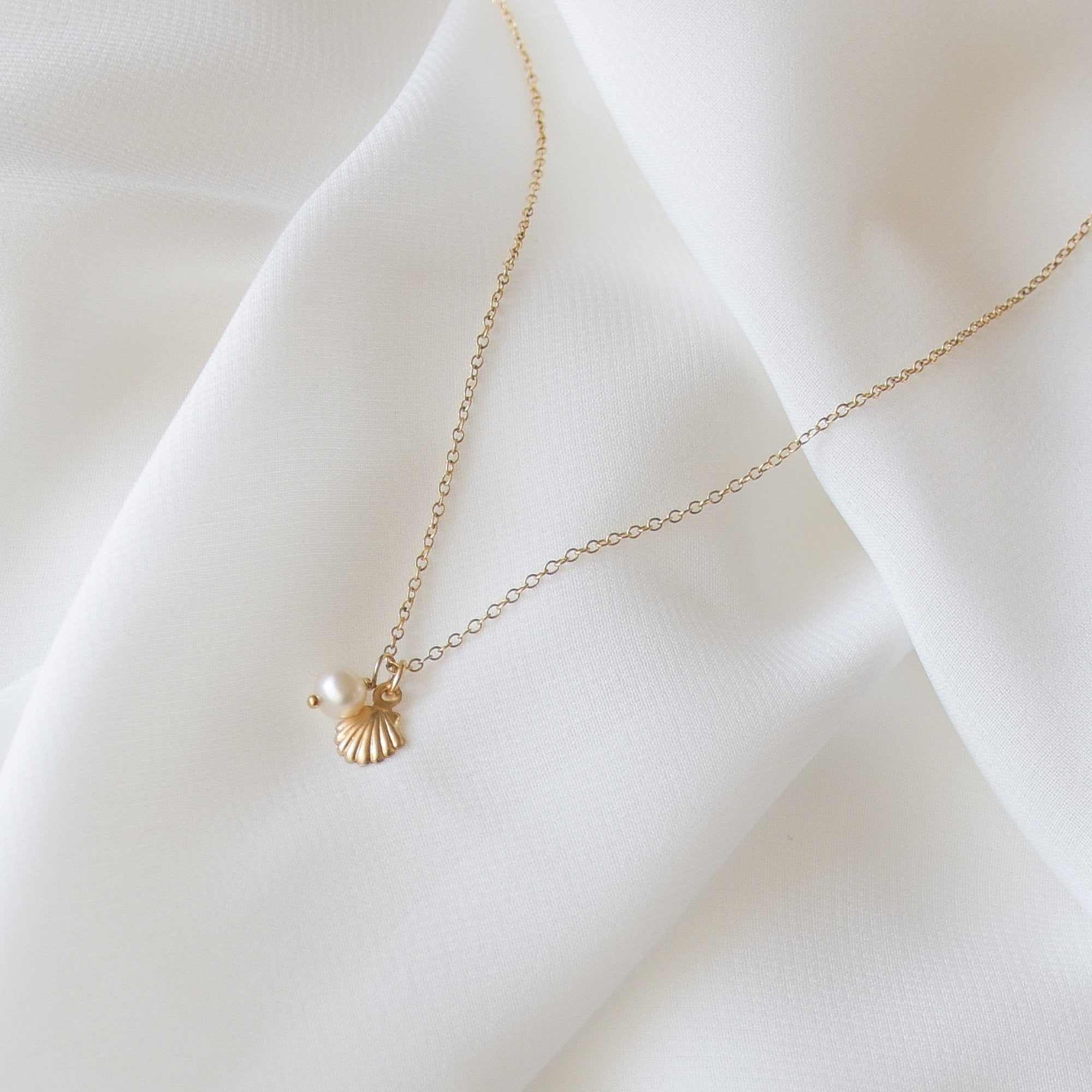 Pearl Necklace / June Birthstone | Helie