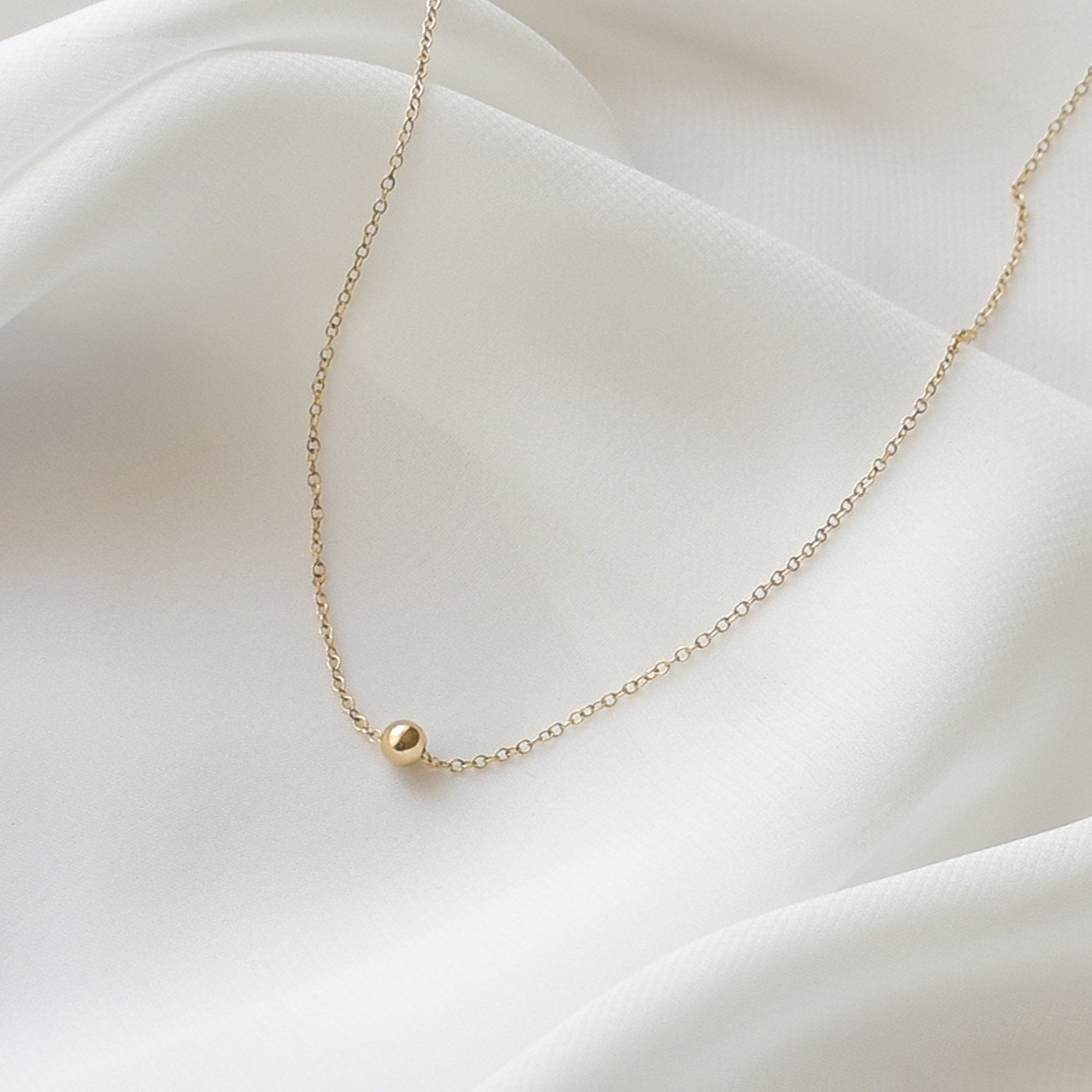 Dainty Gold Bead Necklace – Vedern