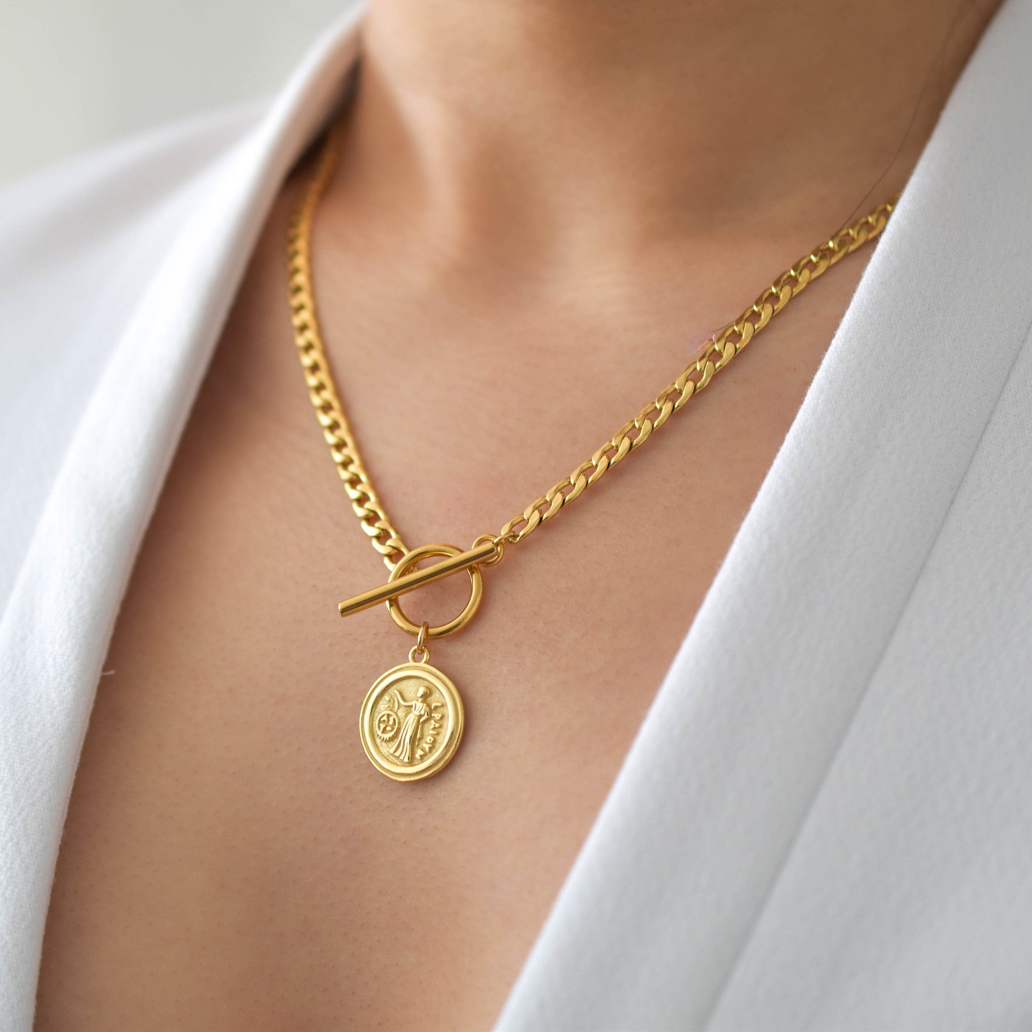 ★MIDNIGHT MOMENT.★ vintage coin chain necklace Vintage Coin Necklace 18ct Gold Plated Antique 1918 Coin