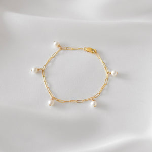 Pearl Charm Bracelet - Freshwater Pearl bracelet, Charm Bracelet, Cute Bracelet, Dangle bracelet, petite bracelet, small bracelet |GFB00012