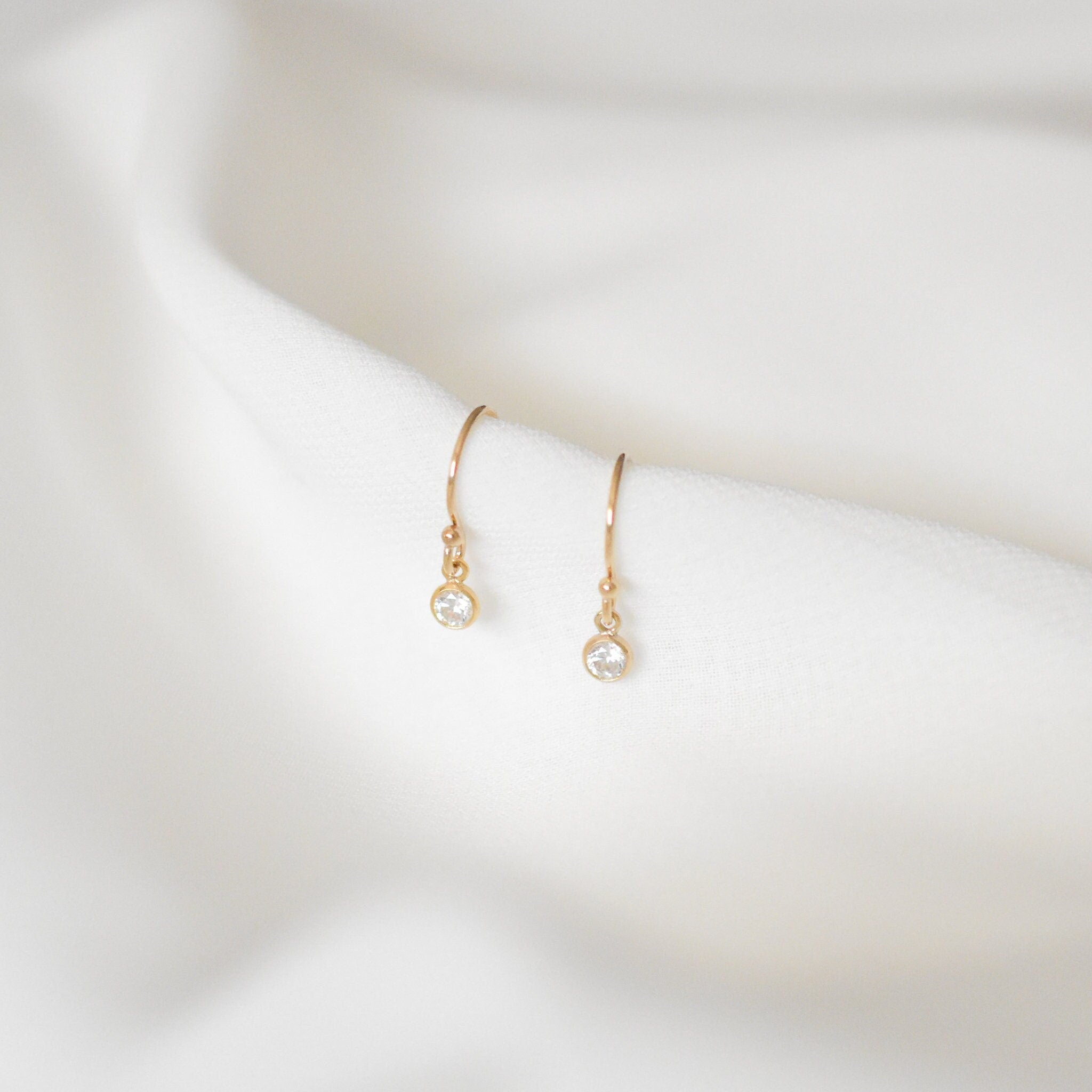 Small CZ Earrings - Dainty cz earrings, 14k gold filled earrings, simple everyday earrings, simple earrings, dainty earrings |GFE00053
