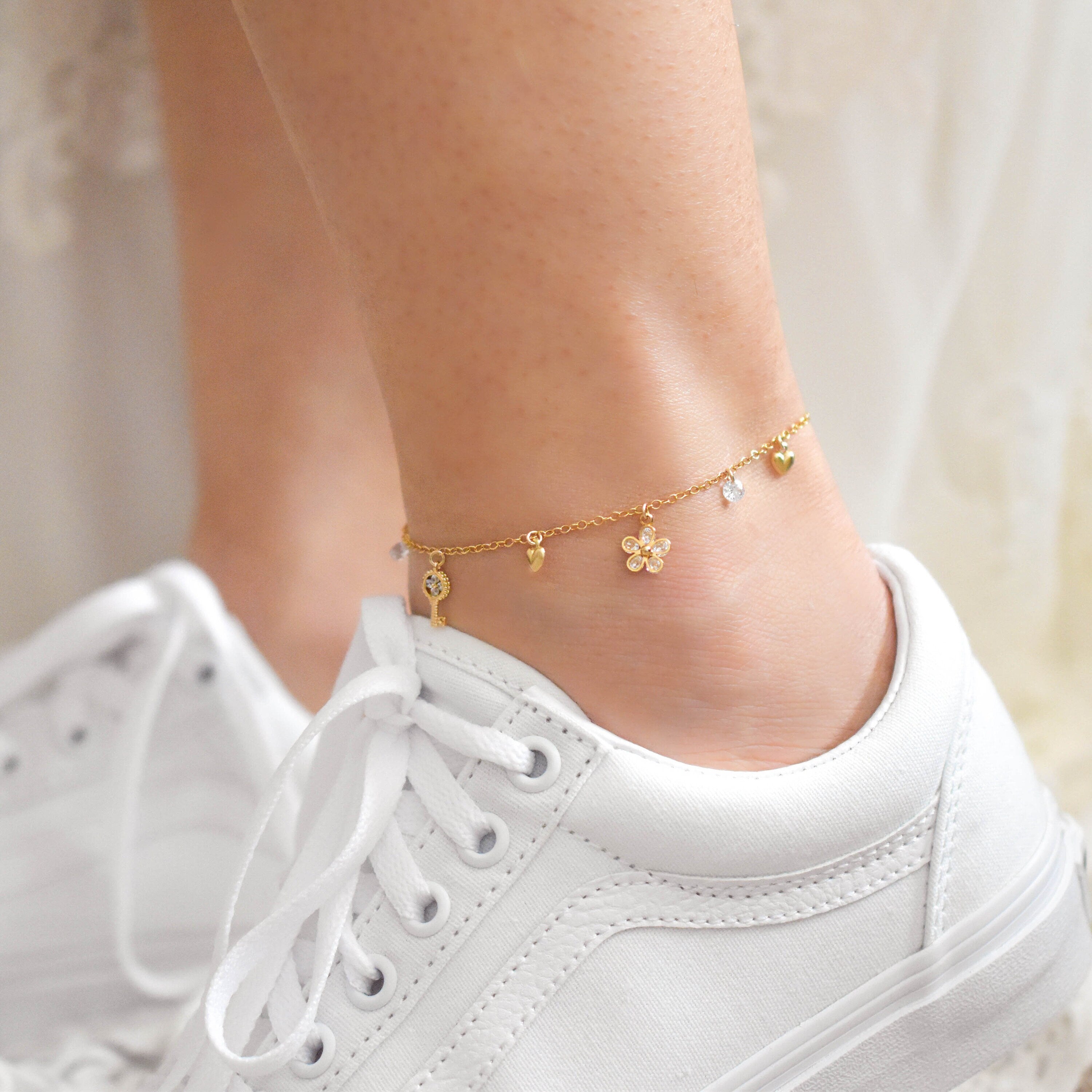 Sparkly Charm Anklet - gold filled anklet, charm anklet, pretty anklet, cute anklet, flower anklet, ankle bracelet, gold anklet |GFA00001