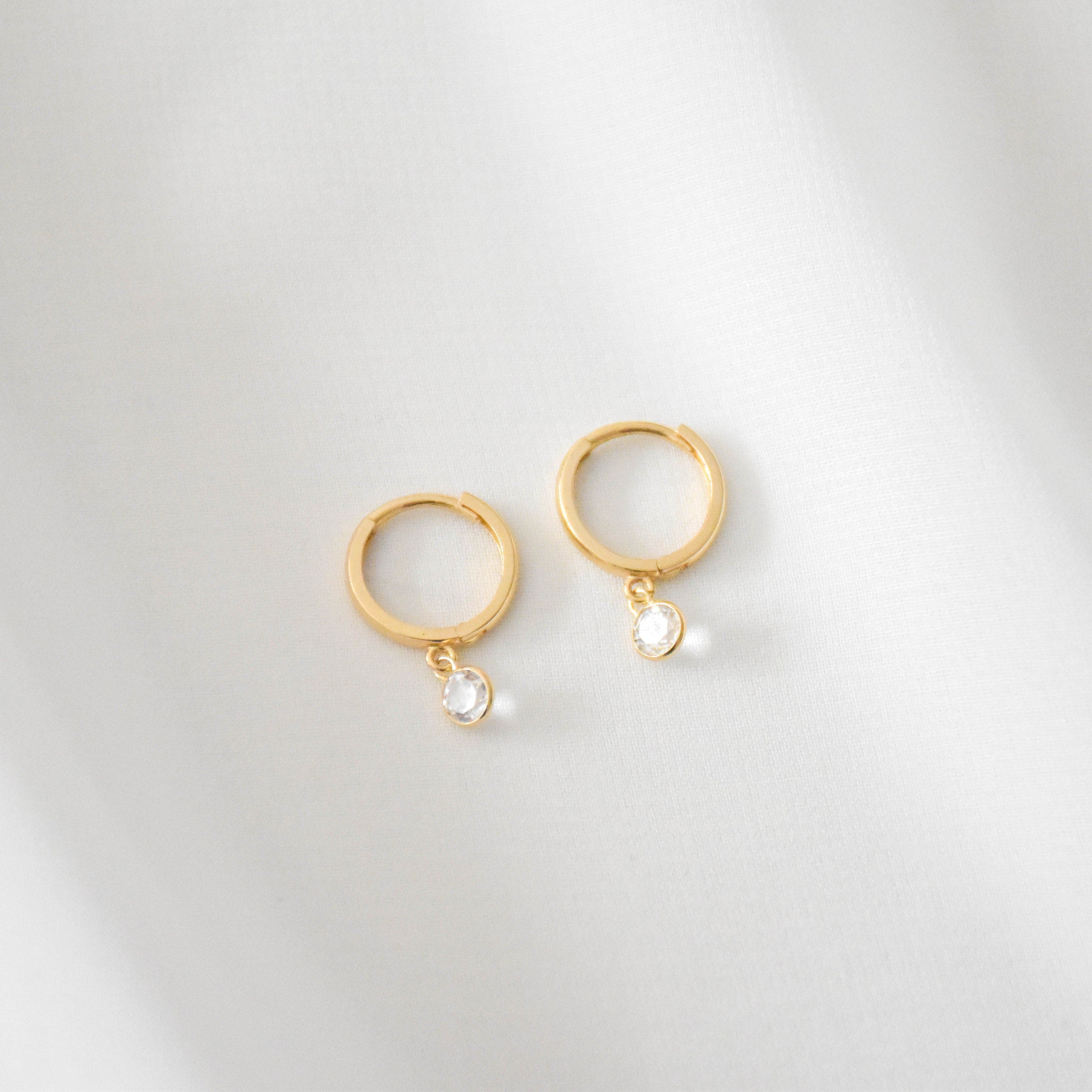 14K SOLID Gold White Topaz Huggie Earrings - Real Gold Huggie Earrings, Solid Gold Huggies, Solid Gold Dangle Hoops, Real Gold Huggies charm |SGE00008